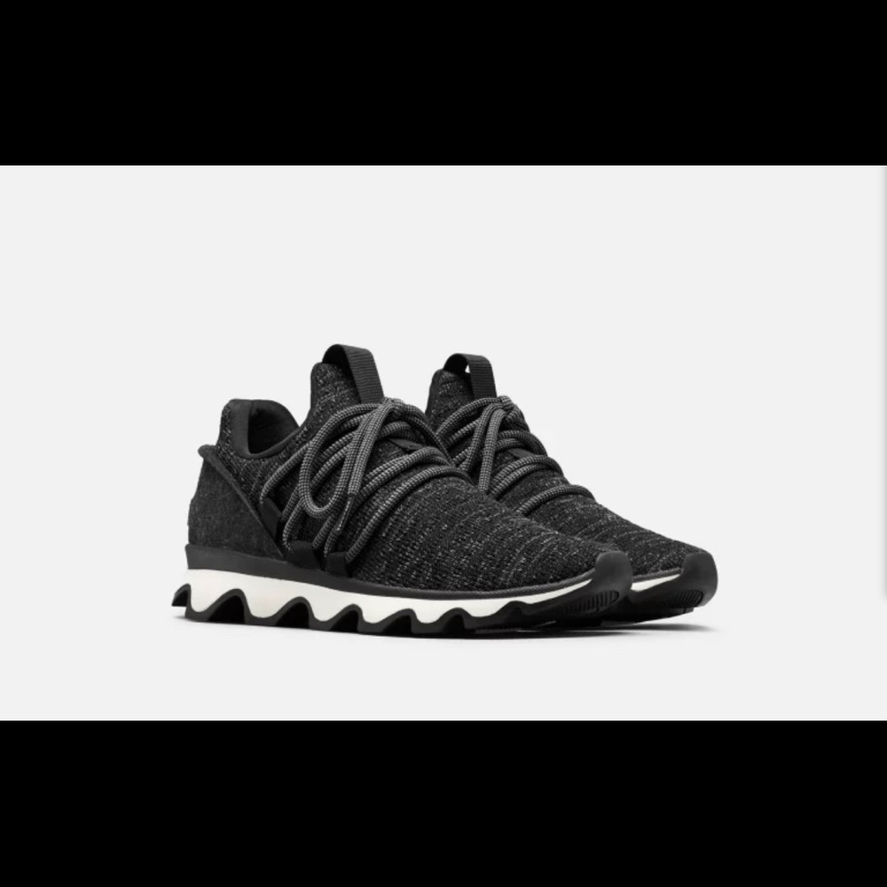 Women’s sorel kinetic lace sneaker
